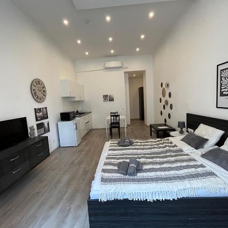 D58 Superior Apartments In The City Center 부다페스트 외부 사진