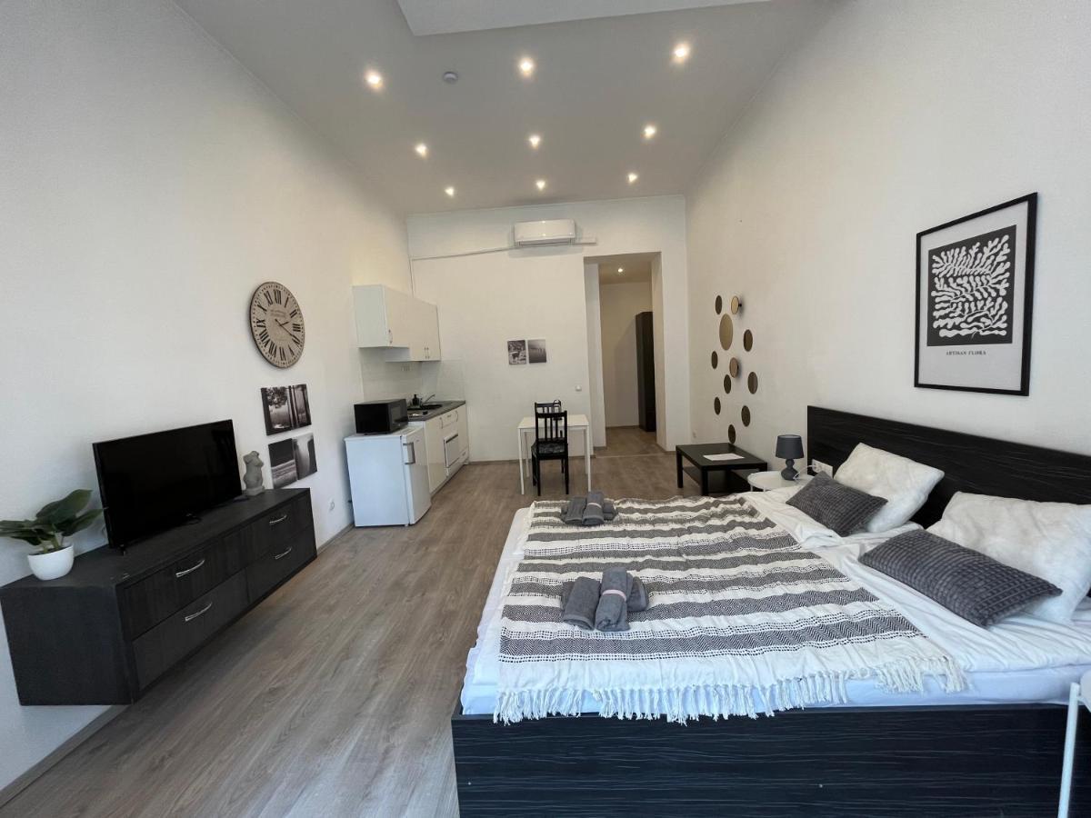 D58 Superior Apartments In The City Center 부다페스트 외부 사진