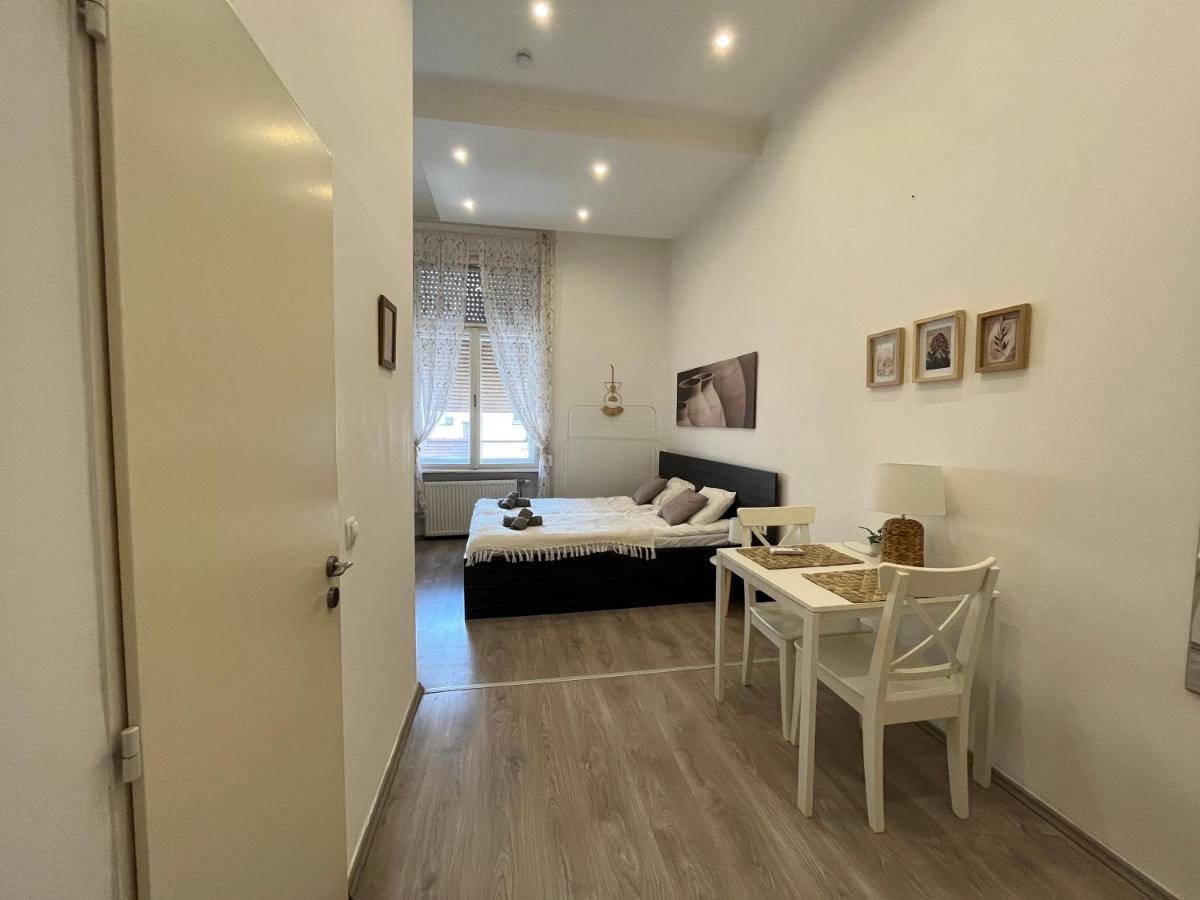 D58 Superior Apartments In The City Center 부다페스트 외부 사진