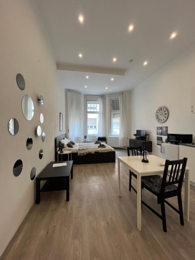 D58 Superior Apartments In The City Center 부다페스트 외부 사진